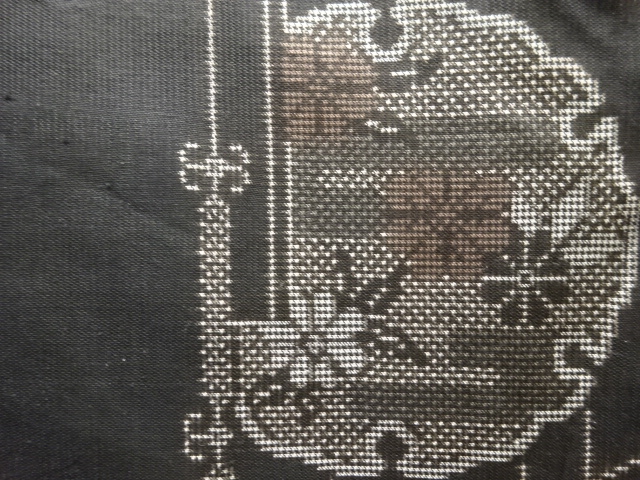 JAPANESE KIMONO / ANTIQUE KIMONO / SILK / DORO OSHIMA TSUMUGI / WOVEN SNOWFLAKE & FLOWERS